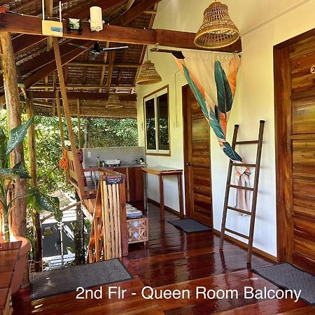 Wayans Siargao Homestay ゼネラル・ルナ 部屋 写真